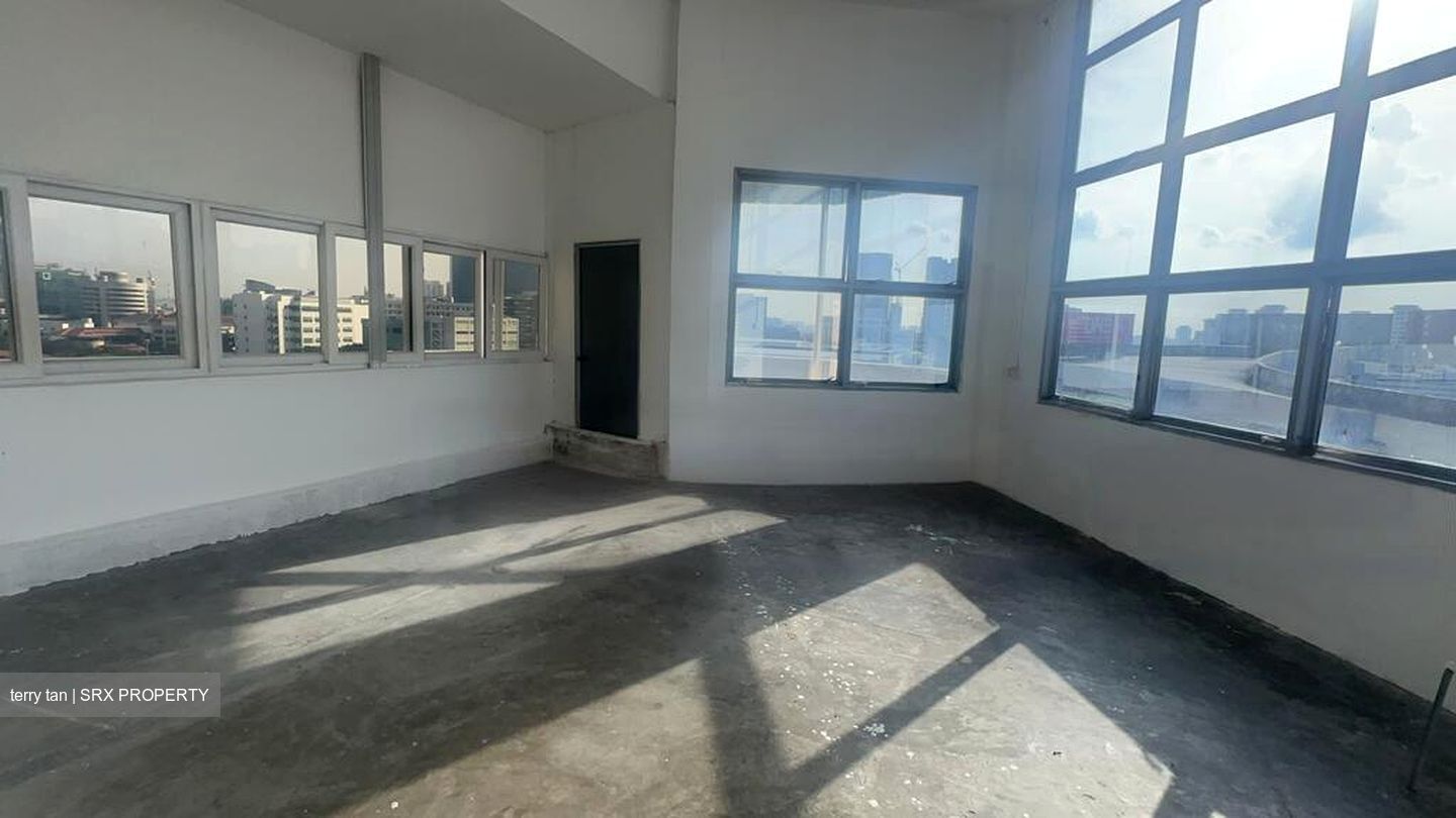 Alpha Industrial Building (D22), Factory #462657331